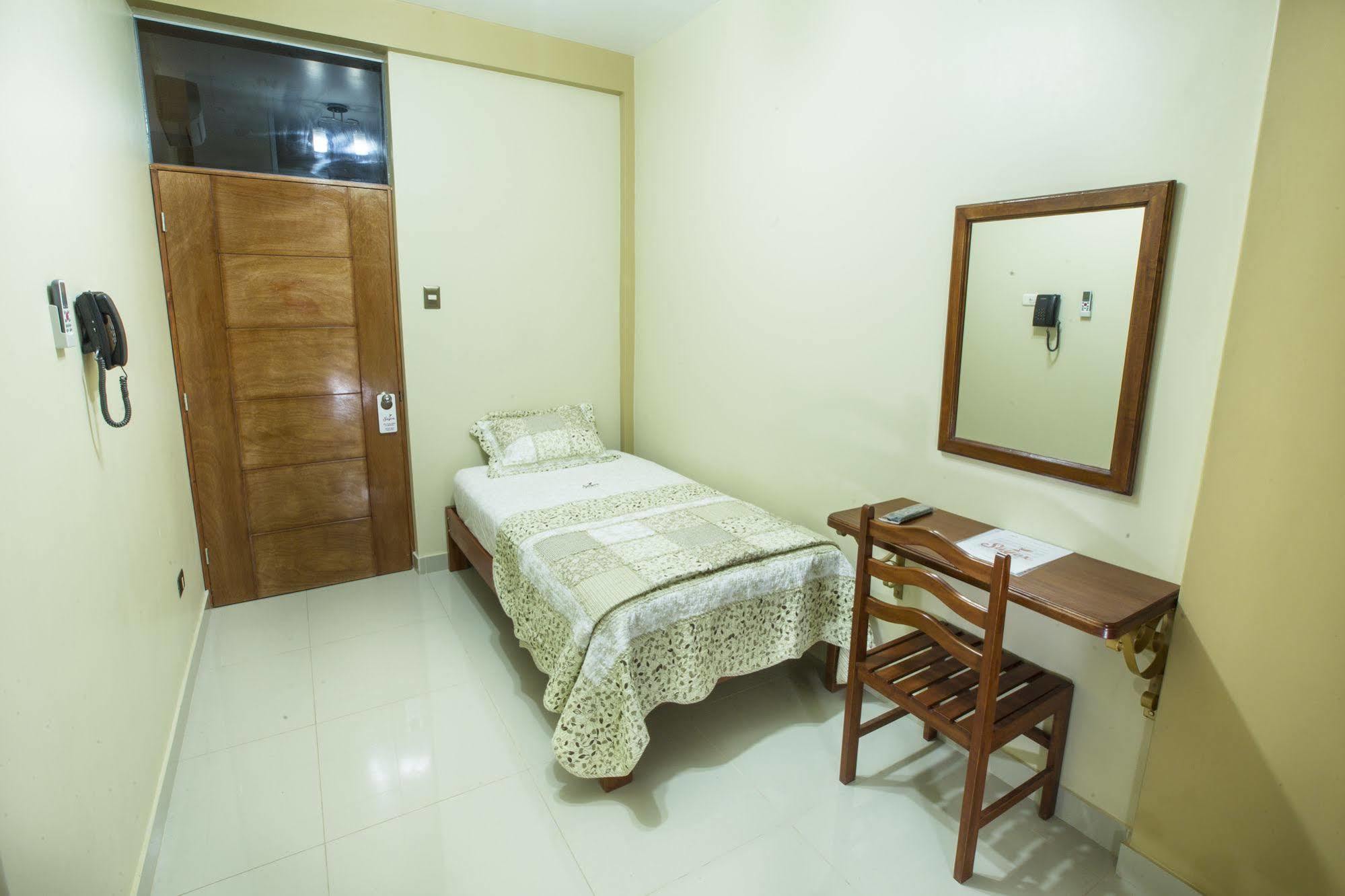 Hotel Suyox Tarapoto Exterior foto